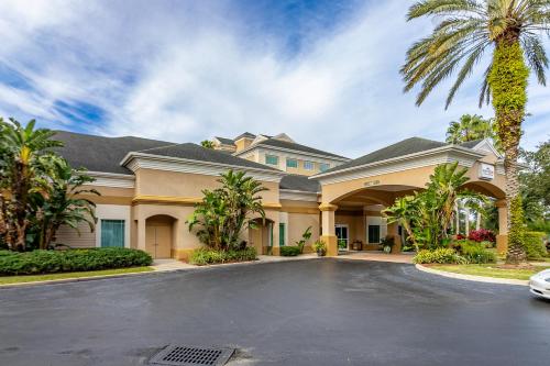 Exterior view, Disney near Family Apartment Pool view Free parks shuttle in South West