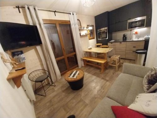 VALLOIRE, studio 22m2, tout à pied, remontées mécaniques à 100m