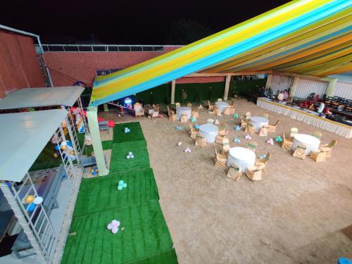 Skats, Hotel The Grand Khodiyar in Visnagar