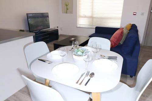 Horizon House, Luxury 2-Bedroom Flat 3