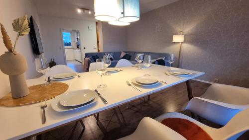 ARCHIPEL - Balkon - nahe Hamburg - BBQ Grill - Smart TV - 2,5 Bäder - Lounge, Geesthacht (Foto 3)