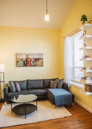 The Niven Lake Retreat