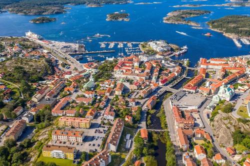 Sevärdhet i närheten, The Buar Cabin in Strömstad