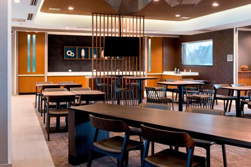 SpringHill Suites by Marriott Tampa Suncoast Parkway - image 10