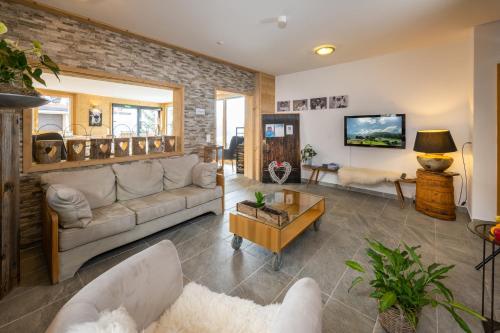 Hotel Bellwald - image 9