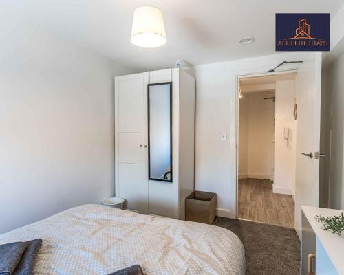 Swan House Apartment 9 - 2 Bed Apartment - Sleeps 6 - Free Parking - Liverpool - close to city centre - By ALL ELITE STAYS, Liverpool (photo 7)