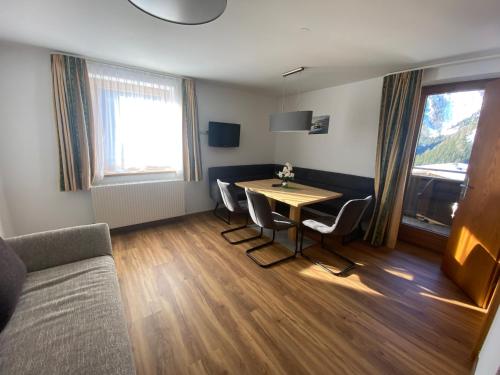 Apart Alpenrose Spiss in Spiss