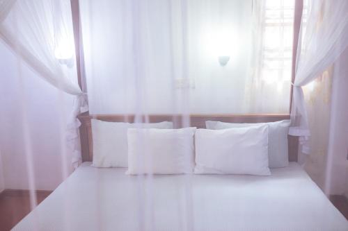 Apartment - Ground Floor image 8