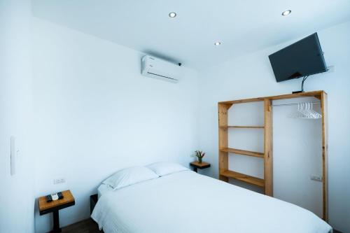 Quadruple Room image 1