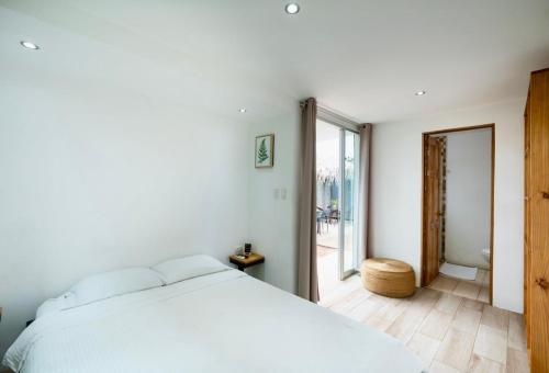 Deluxe Double Room image 1