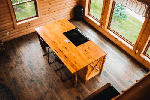 Water Lily Cabin by Amish Country Lodging Water Lily Cabin by Amish Country Lodging