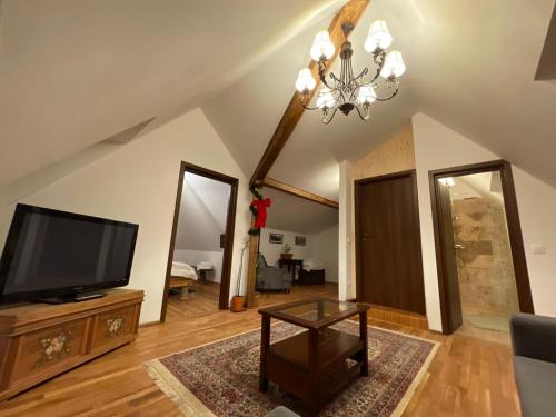 Apartament TISA - CĂTUN