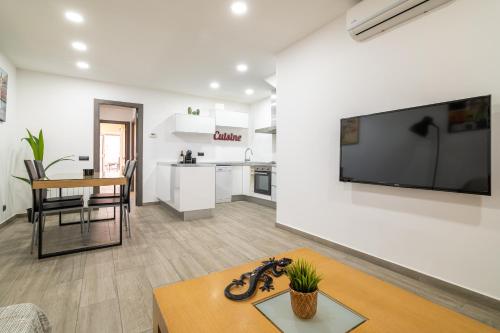  Luxury Beach Apartment, next to the sea in Premiá de Mar