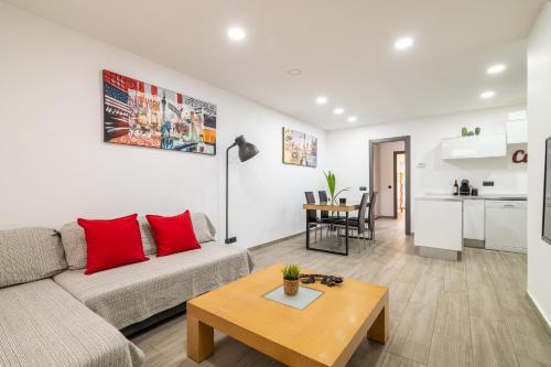  Luxury Beach Apartment, next to the sea in Premiá de Mar