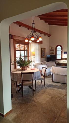 設施, Nafpaktos cottage by the sea for travelers and dreamers! in 安提里奧