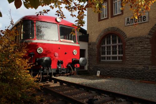 Viesnīcas āriene, Museumsbahnhof Ahütte (Museumsbahnhof Ahutte) in Uxheim