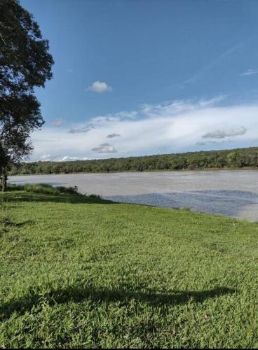 Rancho às margens do Rio São Francisco (Rancho as margens do Rio Sao Francisco) in Tres Marias