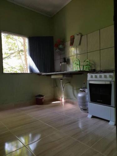 Rancho às margens do Rio São Francisco (Rancho as margens do Rio Sao Francisco) in Tres Marias
