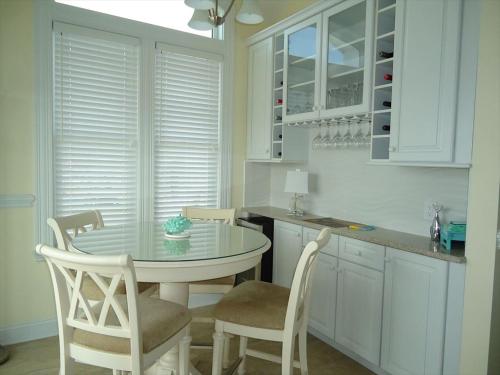 5 Bedroom Ocean Side! in Brant Beach, USA