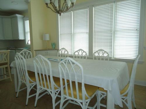 5 Bedroom Ocean Side! in Brant Beach, USA