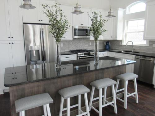 Oceanblock New Construction, 6 Houses From Beach in Brant Beach, USA