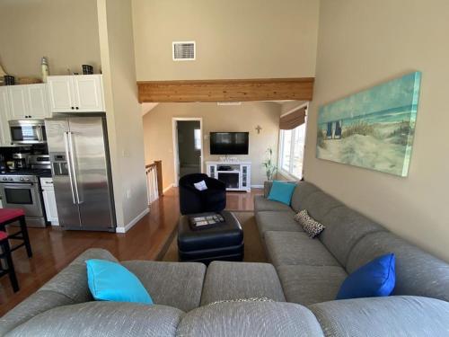 Steps To The Ocean -Modern Updated