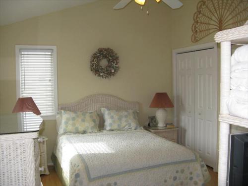 Immaculate Raised Ranch Style Home Located On The Bayside In Surf City in Surf City, USA