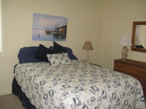 Immaculate Raised Ranch Style Home Located On The Bayside In Surf City in Surf City, USA