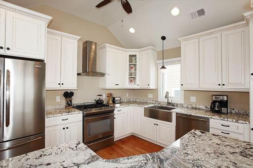 Awesome Home In Peahala Park With 4 Bedrooms, Internet And Wifi in Brant Beach, USA