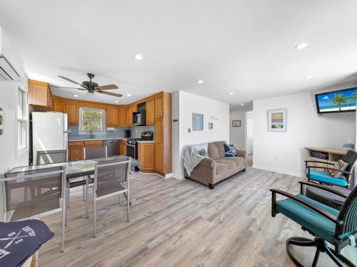 Immaculate Beach Front 2Nd Floor Unit in Beach Haven, USA