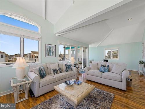 Tatarowicz in Beach Haven Crest, USA