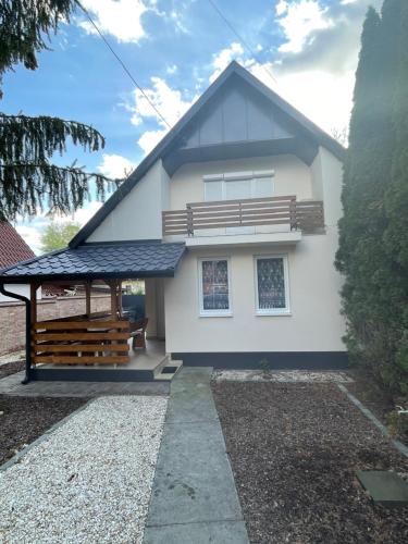 Ponty Apartman - Location saisonnière - Kunfehértó