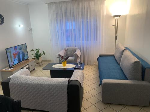 Maison 4 A 8 Personnes - Lila