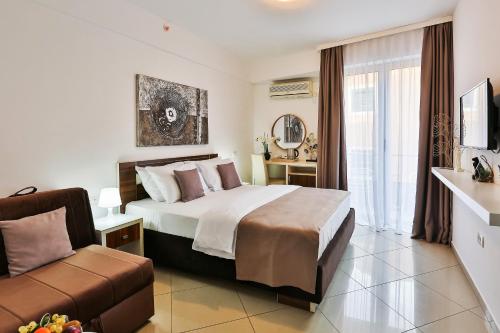 Hotel La Mer Room Type - Double Room with Extra Bed