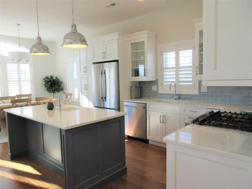 Beautiful New Construction 4 Bedroom 3,5 Bath Home In Holgate in Beach Haven, USA