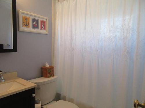 Recently Updated Second Floor Duplex Located On The Ocean Block In Surf City, in Surf City, USA