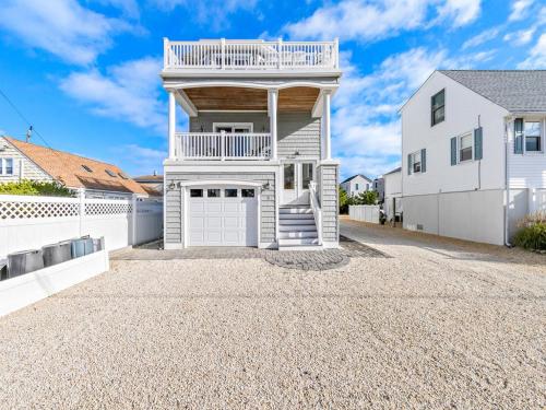 Beautiful Home In Spray Beach With 4 Bedrooms, Internet And Wifi in Beach Haven, USA