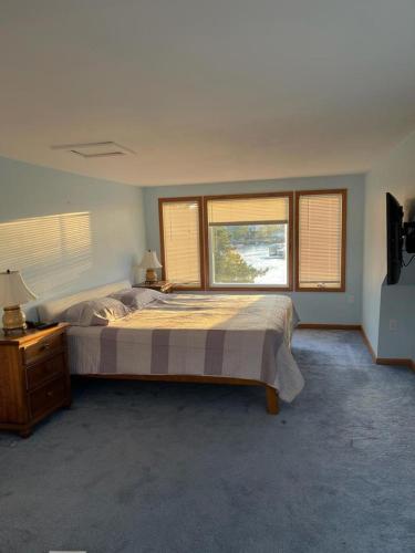 Delightful Waterfront Rental In High Bar Harbor Call Now For Availability, in Waretown, USA