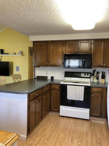 Beautiful Home In Haven Beach With 3 Bedrooms, Internet And Wifi in Brant Beach, USA