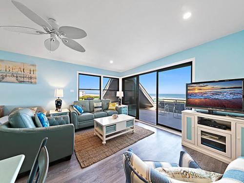 2 Bedroom 2 Bath 3Rd Floor Fishery Condo With Fabulous Ocean Views in Ship Bottom, USA