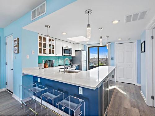 2 Bedroom 2 Bath 3Rd Floor Fishery Condo With Fabulous Ocean Views in Ship Bottom, USA