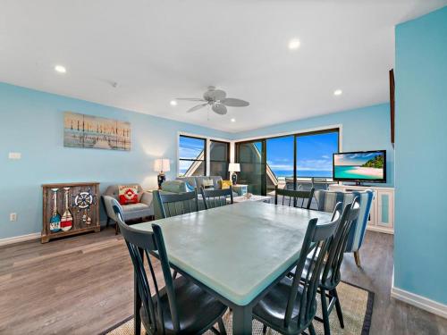 2 Bedroom 2 Bath 3Rd Floor Fishery Condo With Fabulous Ocean Views in Ship Bottom, USA