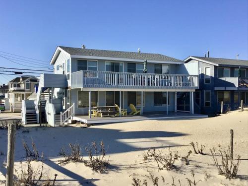 Pet Friendly Beachfront Vacation Rental On Lbi in Brant Beach, USA
