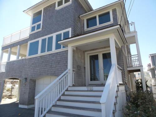 Luxury Home With Elevator And Amenities Galore in Brooklyn, Vereinigte Staaten von Amerika