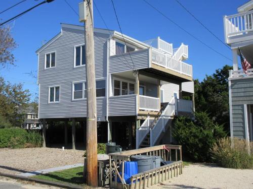 Very Spacious Single Family Home On The Beach Block In Surf City in Surf City, USA