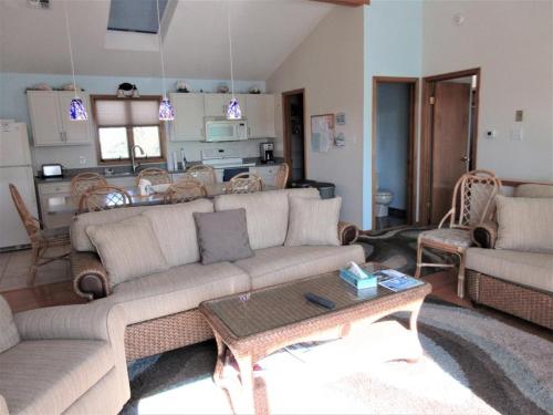 Very Spacious Single Family Home On The Beach Block In Surf City in Surf City, USA