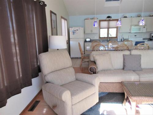 Very Spacious Single Family Home On The Beach Block In Surf City in Surf City, USA