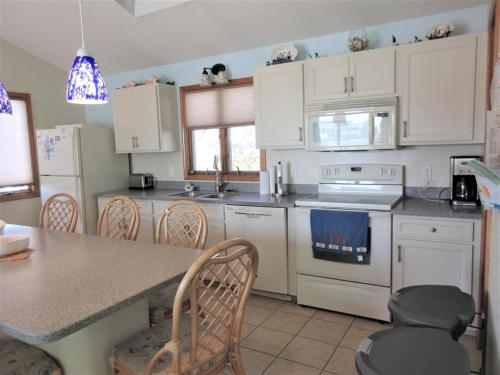 Very Spacious Single Family Home On The Beach Block In Surf City in Surf City, USA