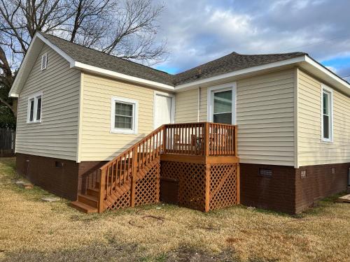 A quaint 100 year old house A quaint 100 year old house