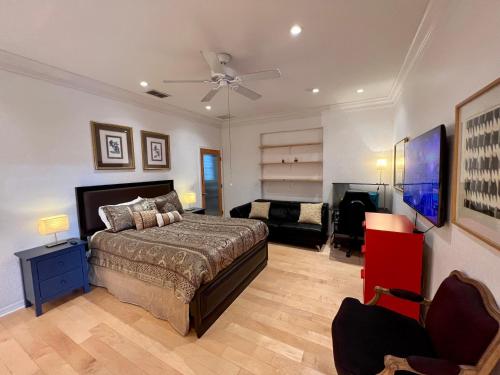 The Signature Orange Grove Suite in Auburndale (Florida)